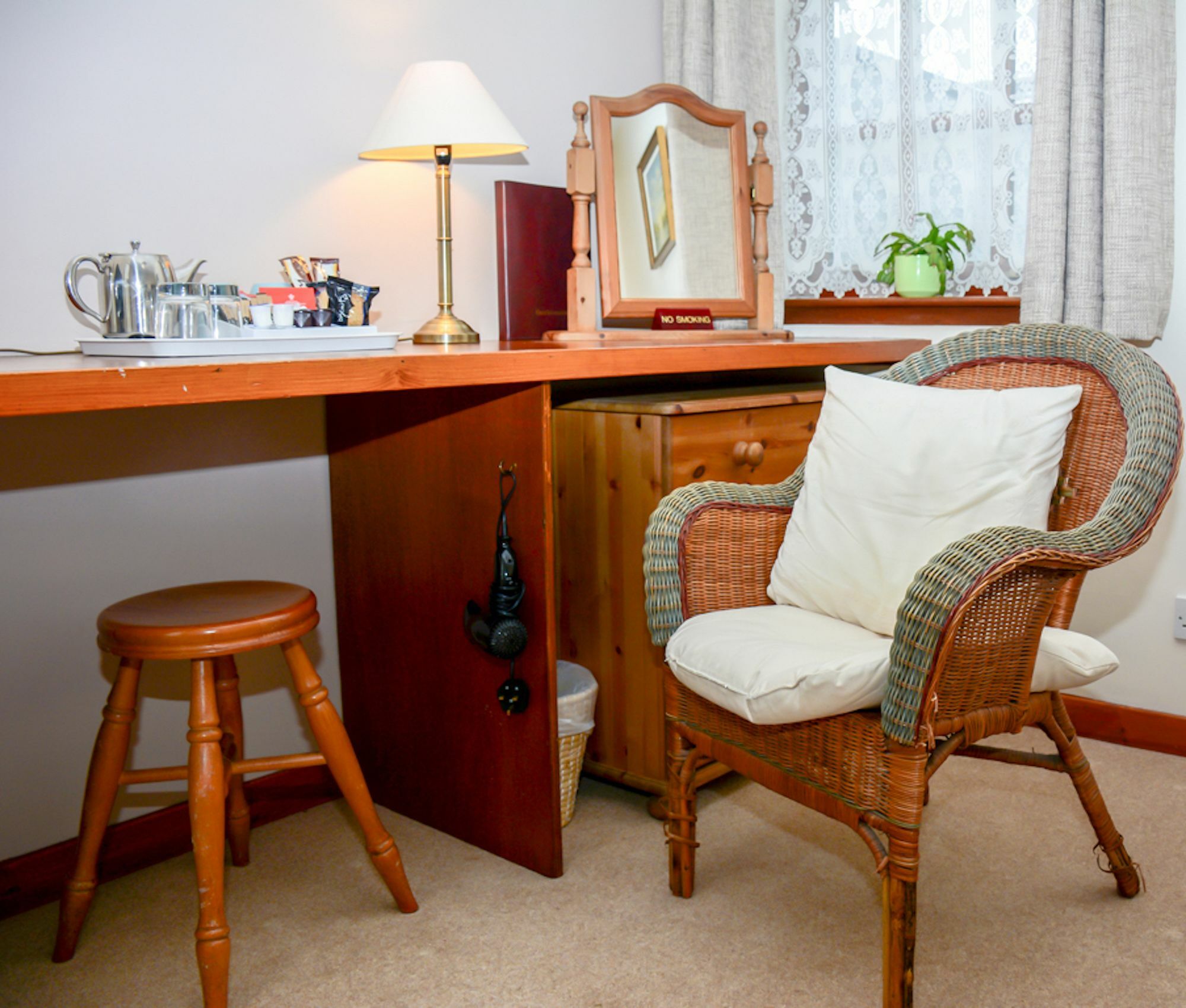Clarke Cottage Guest House ダンファームリン エクステリア 写真