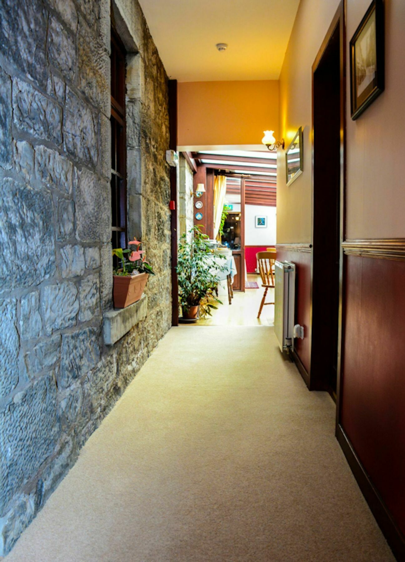 Clarke Cottage Guest House ダンファームリン エクステリア 写真